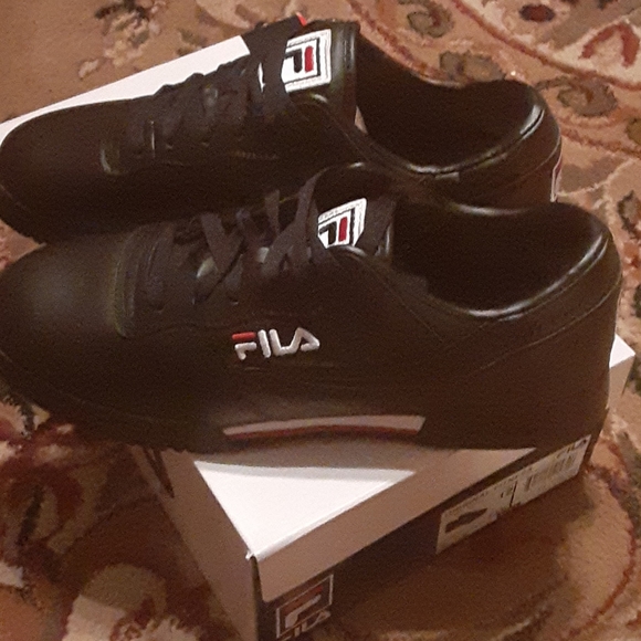 mens fila original fitness athletic shoe